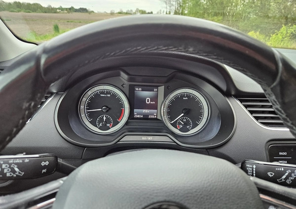 Skoda Octavia cena 47900 przebieg: 234000, rok produkcji 2018 z Lipno małe 154